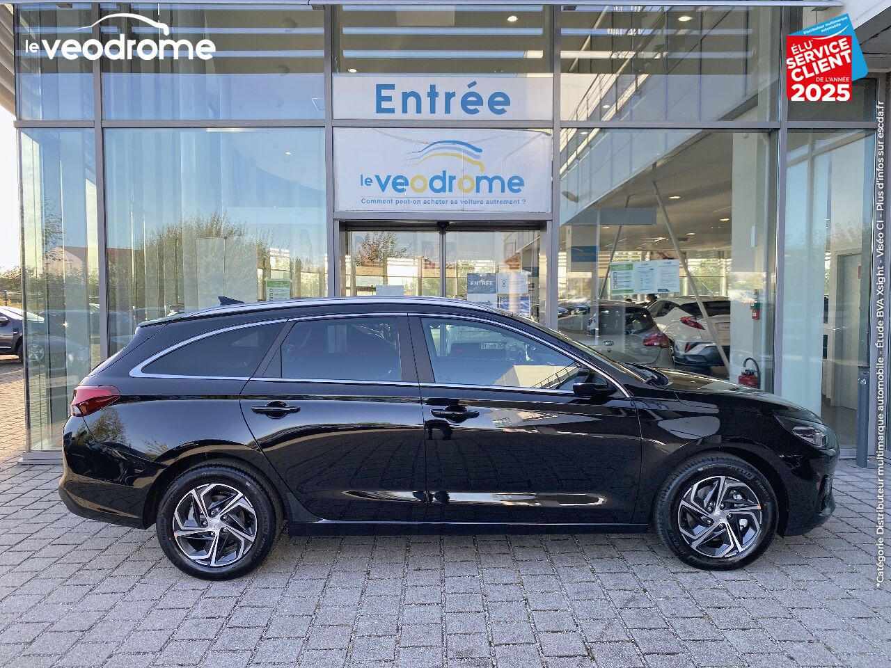 Véhicule d'occasion HYUNDAI I30 SW 1.0 T-GDI 120CH CREATIVE -28 APPLE CARPLAY/ANDROID AUTO CAMERA SIEGE/VOLANT CHAUFF. chez Le Veodrome