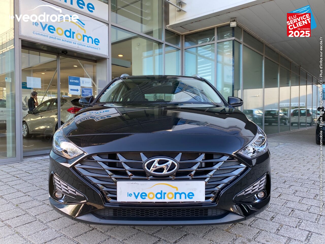 Véhicule d'occasion HYUNDAI I30 SW 1.0 T-GDI 120CH CREATIVE -28 APPLE CARPLAY/ANDROID AUTO CAMERA SIEGE/VOLANT CHAUFF. chez Le Veodrome