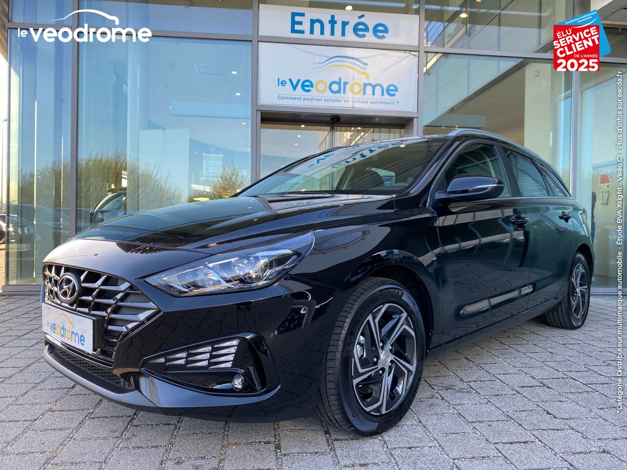 Véhicule d'occasion HYUNDAI I30 SW 1.0 T-GDI 120CH CREATIVE -28 APPLE CARPLAY/ANDROID AUTO CAMERA SIEGE/VOLANT CHAUFF. chez Le Veodrome