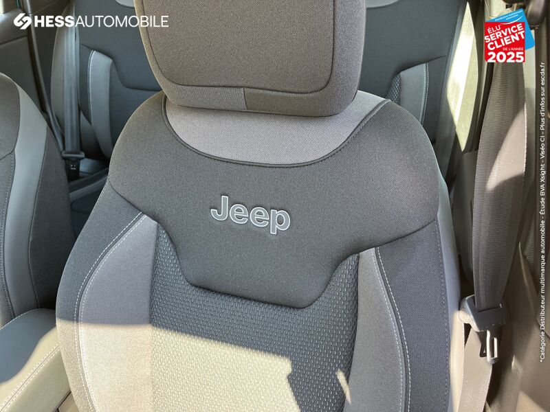 Véhicule neuf JEEP RENEGADE 1.0 TURBO T3 120CH LIMITED MY22 chez Fiat Besançon