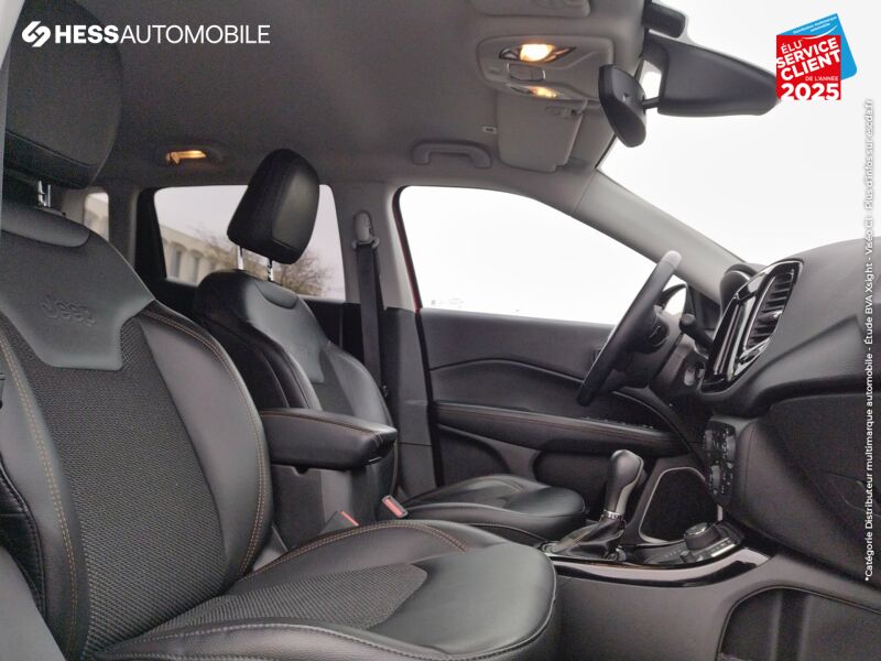 Véhicule d'occasion JEEP COMPASS 2.0 MULTIJET II 140CH LIMITED 4X4 BVA9 EURO6D-T GPS CAMERA chez Fiat Besançon