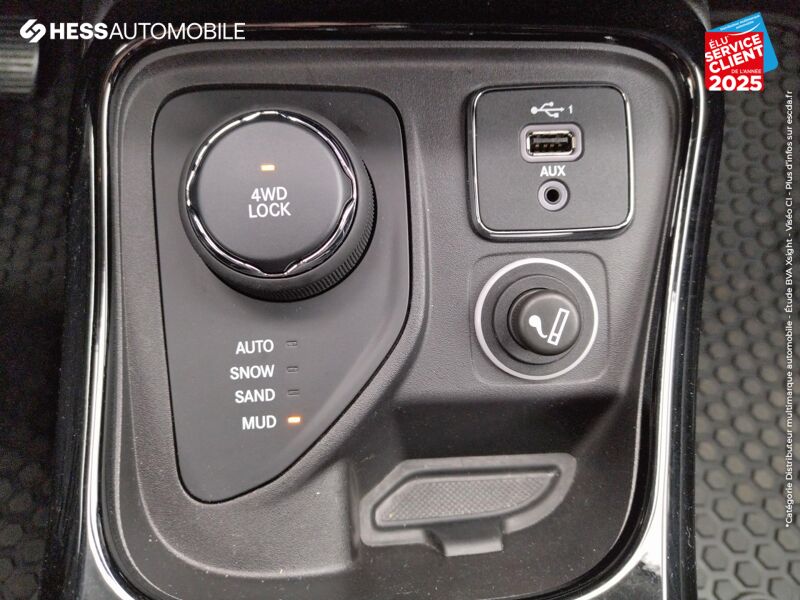 Véhicule d'occasion JEEP COMPASS 2.0 MULTIJET II 140CH LIMITED 4X4 BVA9 EURO6D-T GPS CAMERA chez Fiat Besançon