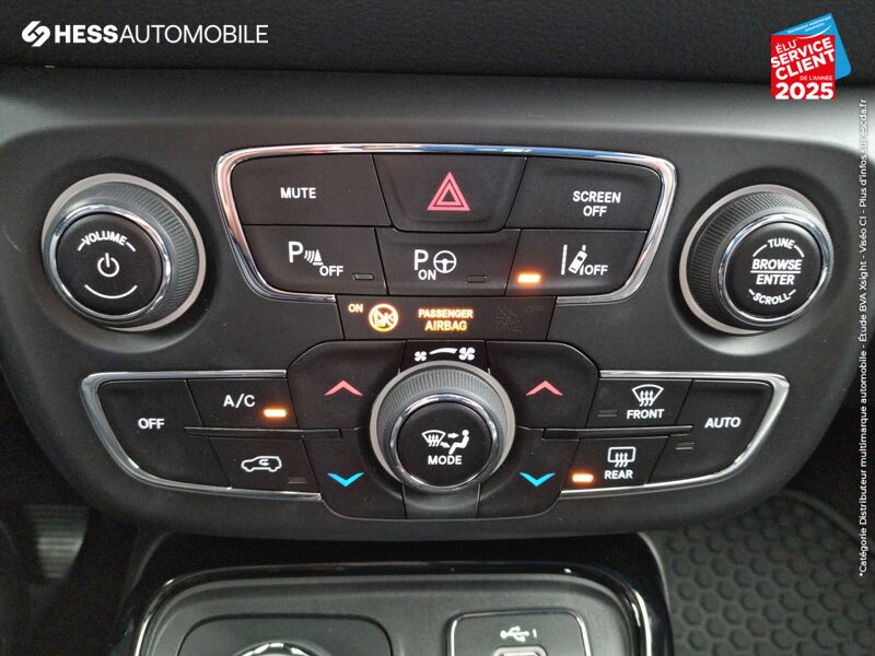 Véhicule d'occasion JEEP COMPASS 2.0 MULTIJET II 140CH LIMITED 4X4 BVA9 EURO6D-T GPS CAMERA chez Fiat Besançon
