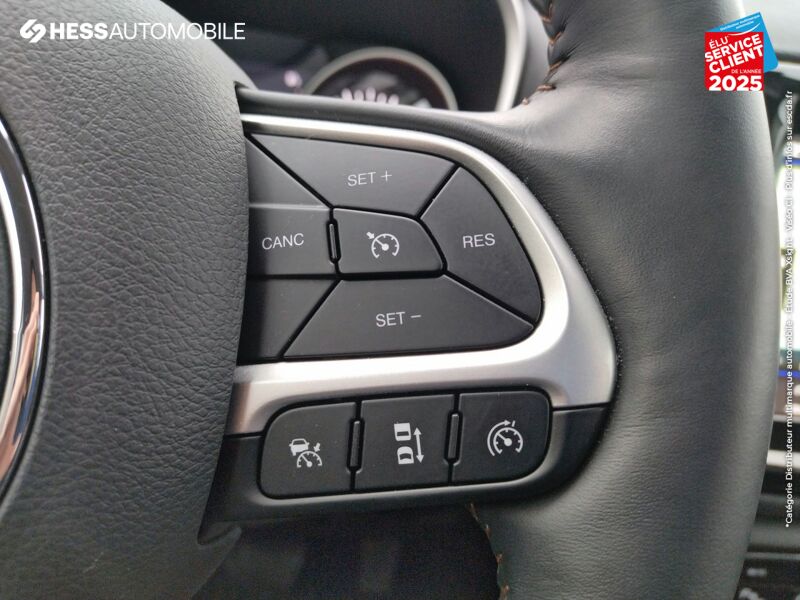Véhicule d'occasion JEEP COMPASS 2.0 MULTIJET II 140CH LIMITED 4X4 BVA9 EURO6D-T GPS CAMERA chez Fiat Besançon