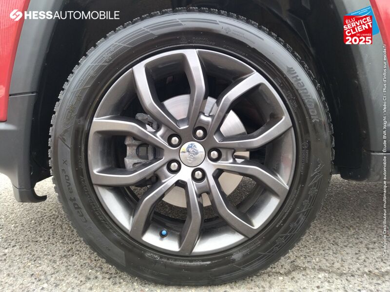 Véhicule d'occasion JEEP COMPASS 2.0 MULTIJET II 140CH LIMITED 4X4 BVA9 EURO6D-T GPS CAMERA chez Fiat Besançon