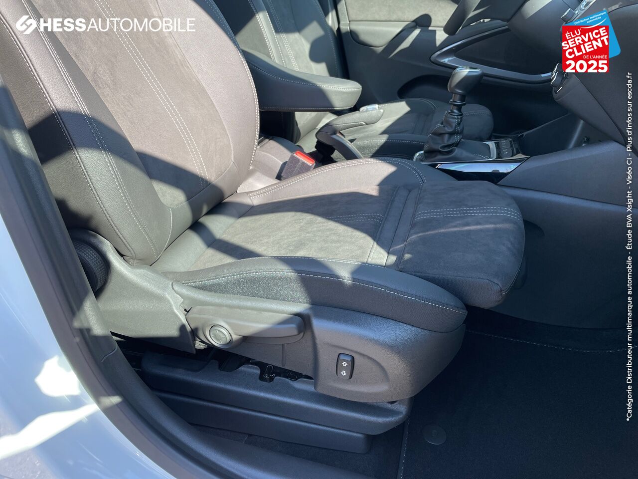 Véhicule neuf OPEL CROSSLAND 1.2 TURBO 130CH ULTIMATE chez Opel Dijon