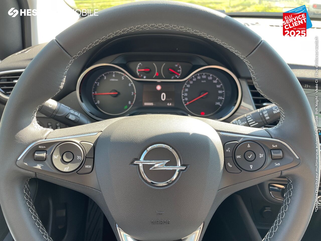 Véhicule neuf OPEL CROSSLAND 1.2 TURBO 130CH ULTIMATE chez Opel Dijon