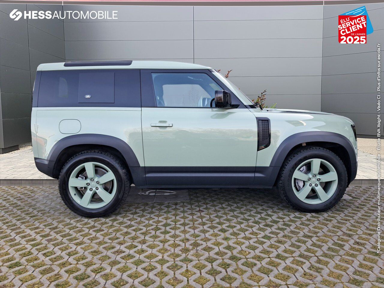 Véhicule d'occasion LAND-ROVER DEFENDER 90 3.0 P400 X-DYNAMIC 75TH LIMITED EDITION chez Land Rover Strasbourg