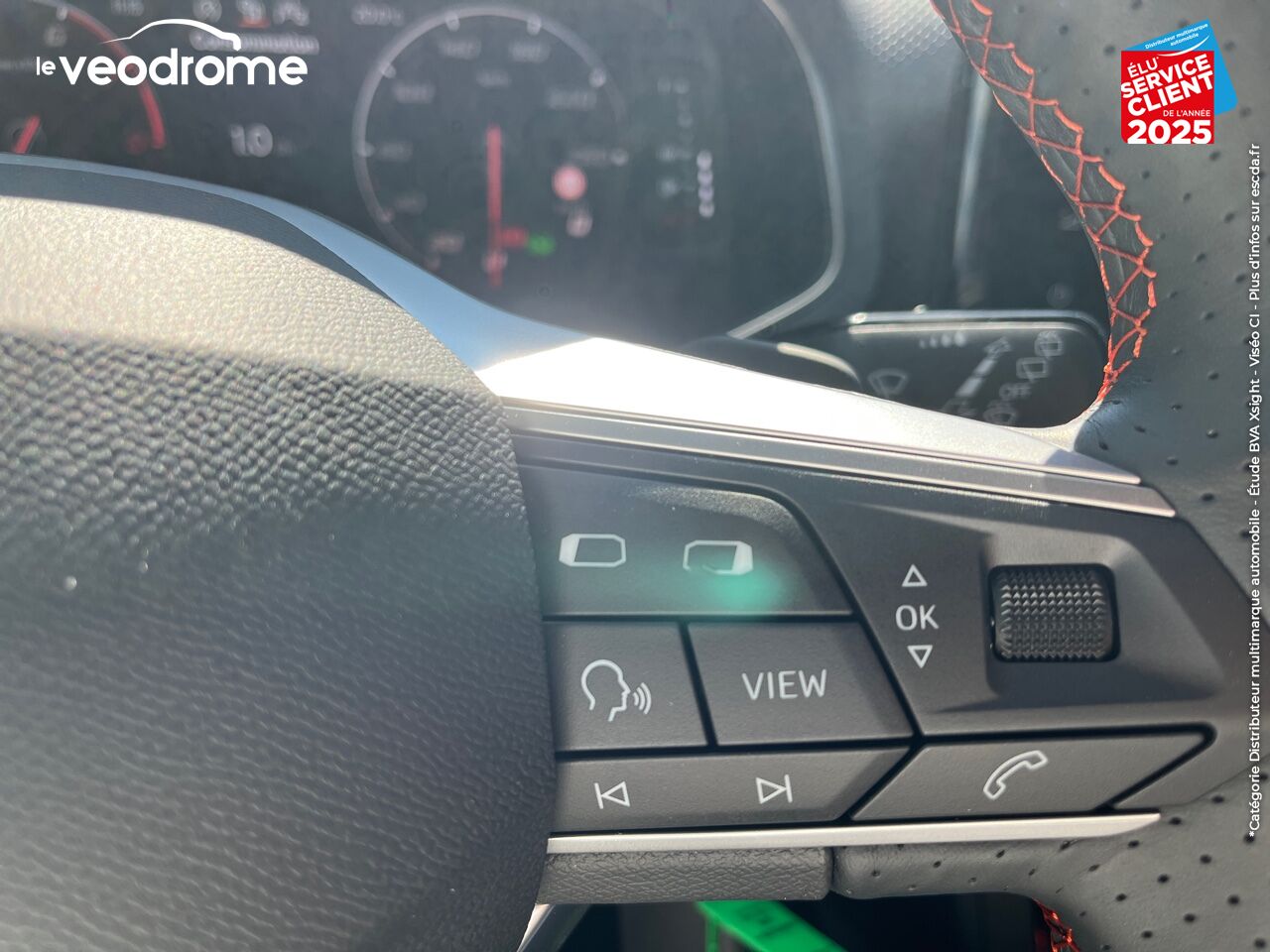 Véhicule d'occasion SEAT ARONA 1.0 TSI 110CH FR DSG7 chez Le Veodrome