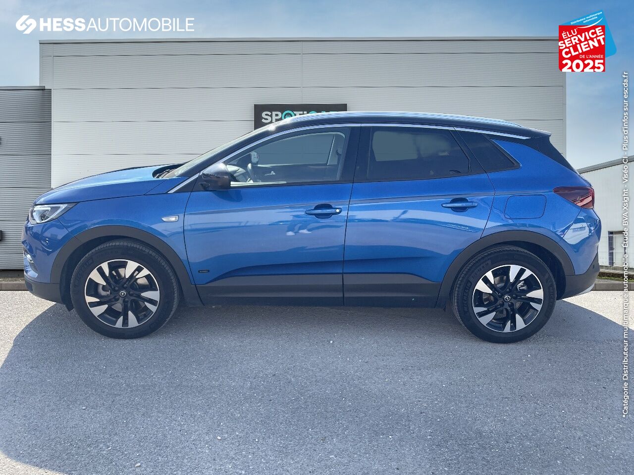 Véhicule d'occasion OPEL GRANDLAND X HYBRID 225CH ELEGANCE BUSINESS chez Opel Belfort