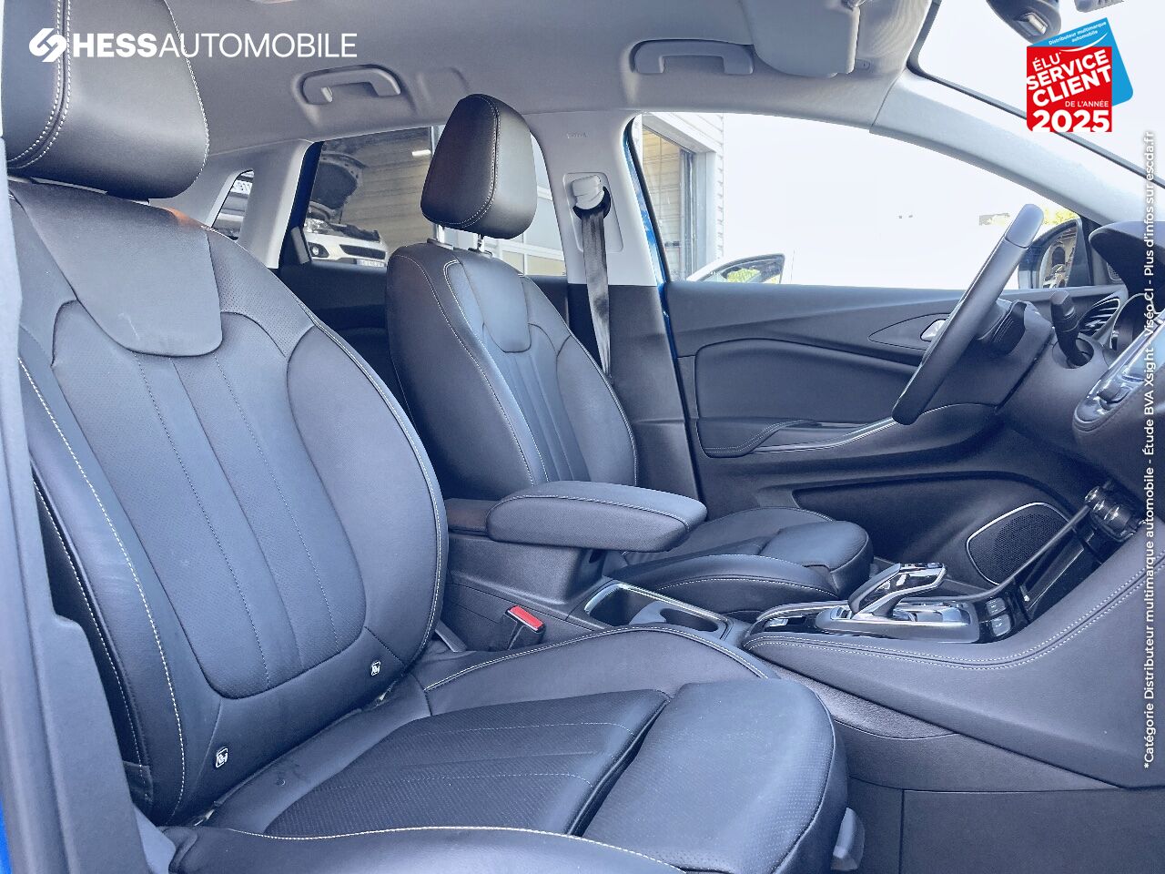 Véhicule d'occasion OPEL GRANDLAND X HYBRID 225CH ELEGANCE BUSINESS chez Opel Belfort