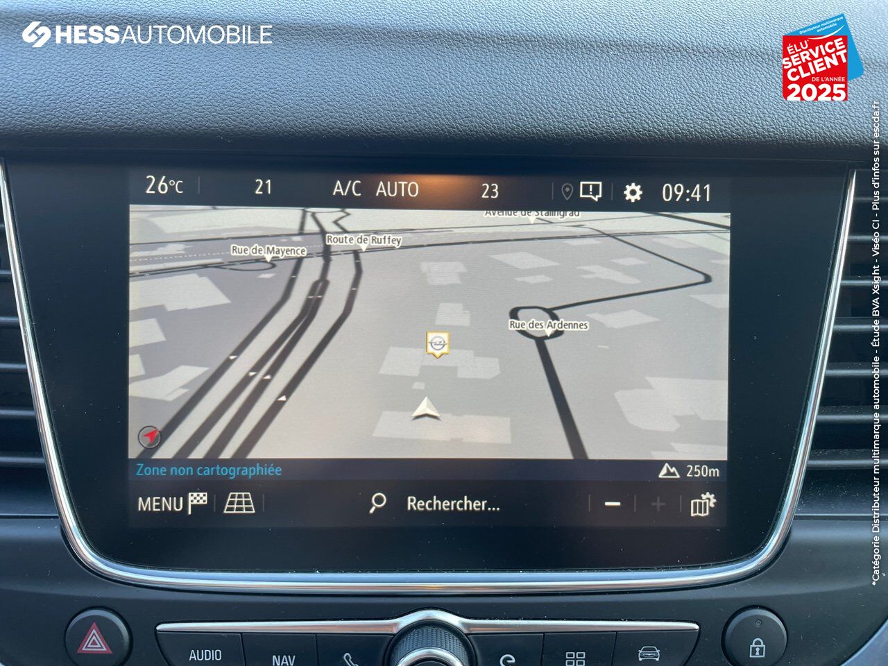 Véhicule d'occasion OPEL GRANDLAND X HYBRID 225CH ELEGANCE BUSINESS chez Opel Belfort