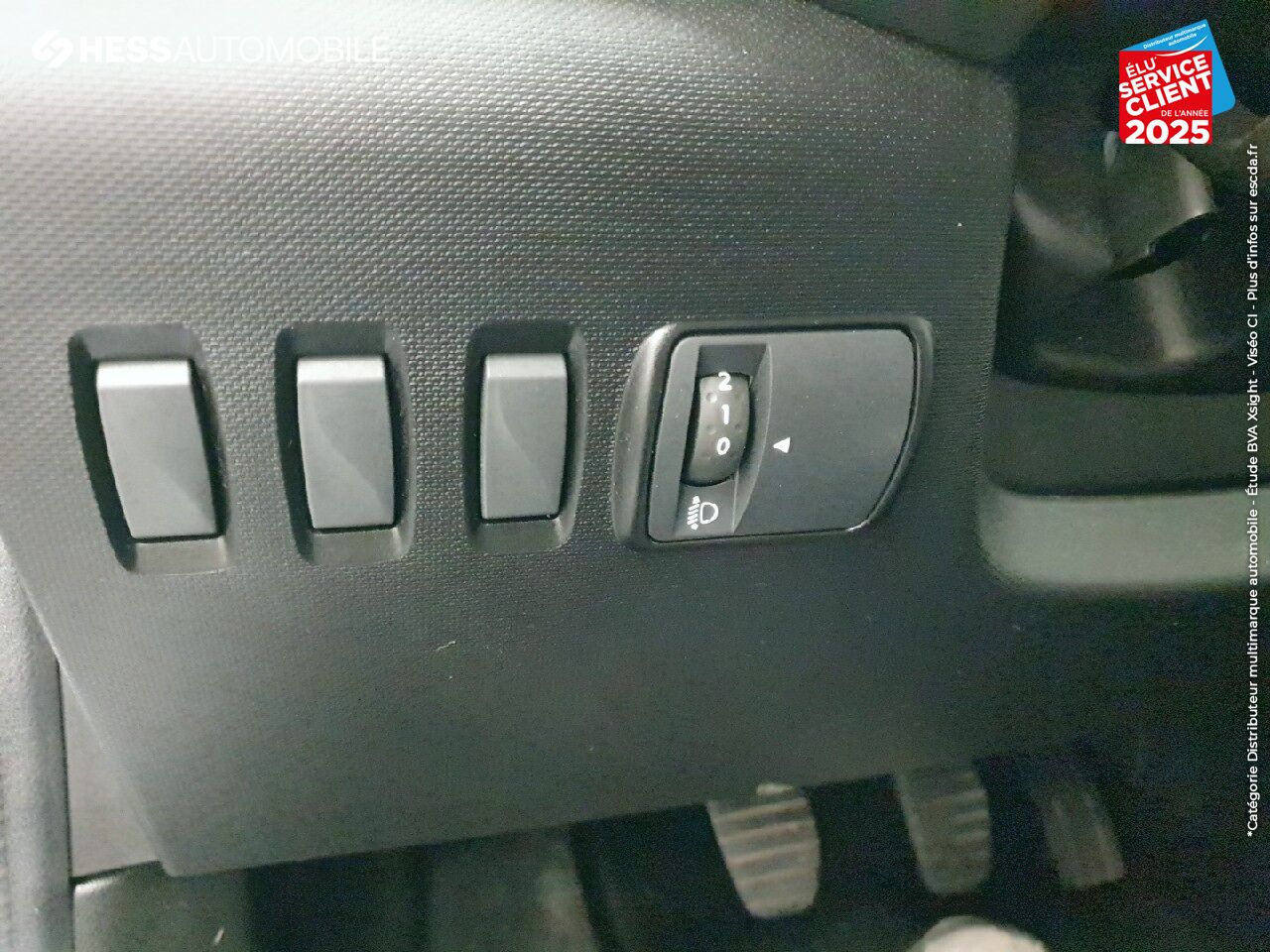 Véhicule d'occasion RENAULT TWINGO 1.0 SCE 70CH ZEN chez Renault Strasbourg