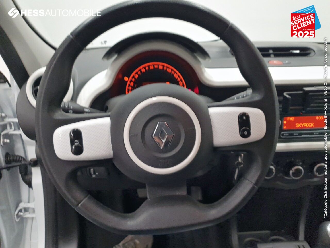 Véhicule d'occasion RENAULT TWINGO 1.0 SCE 70CH ZEN chez Renault Strasbourg