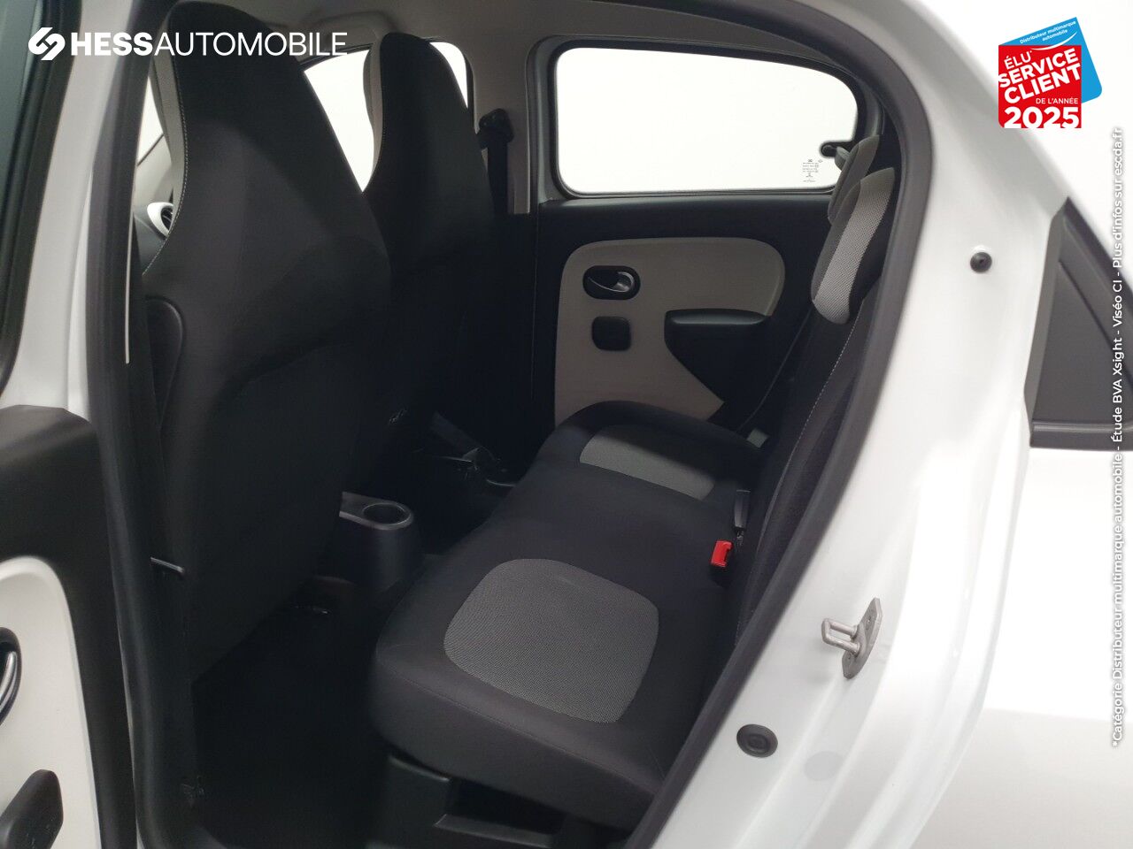 Véhicule d'occasion RENAULT TWINGO 1.0 SCE 70CH ZEN chez Renault Strasbourg