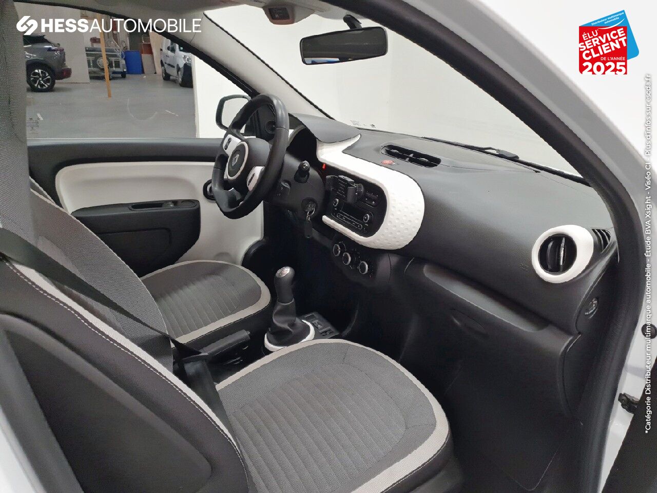 Véhicule d'occasion RENAULT TWINGO 1.0 SCE 70CH ZEN chez Renault Strasbourg
