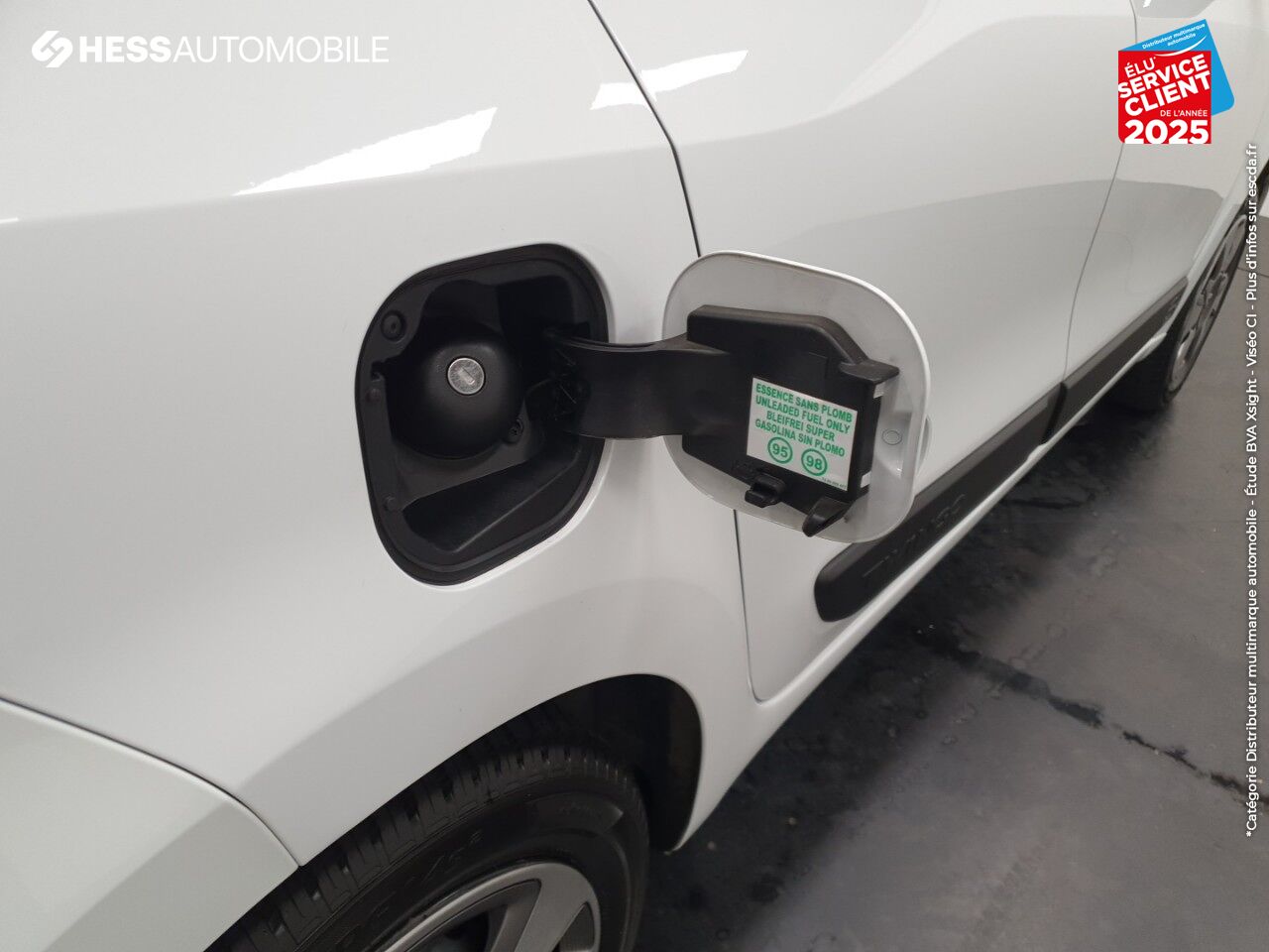 Véhicule d'occasion RENAULT TWINGO 1.0 SCE 70CH ZEN chez Renault Strasbourg