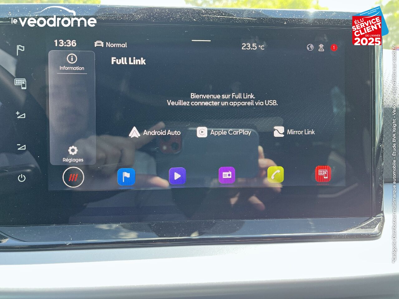 Véhicule d'occasion SEAT ARONA 1.0 TSI 110CH FR DSG7 chez Le Veodrome