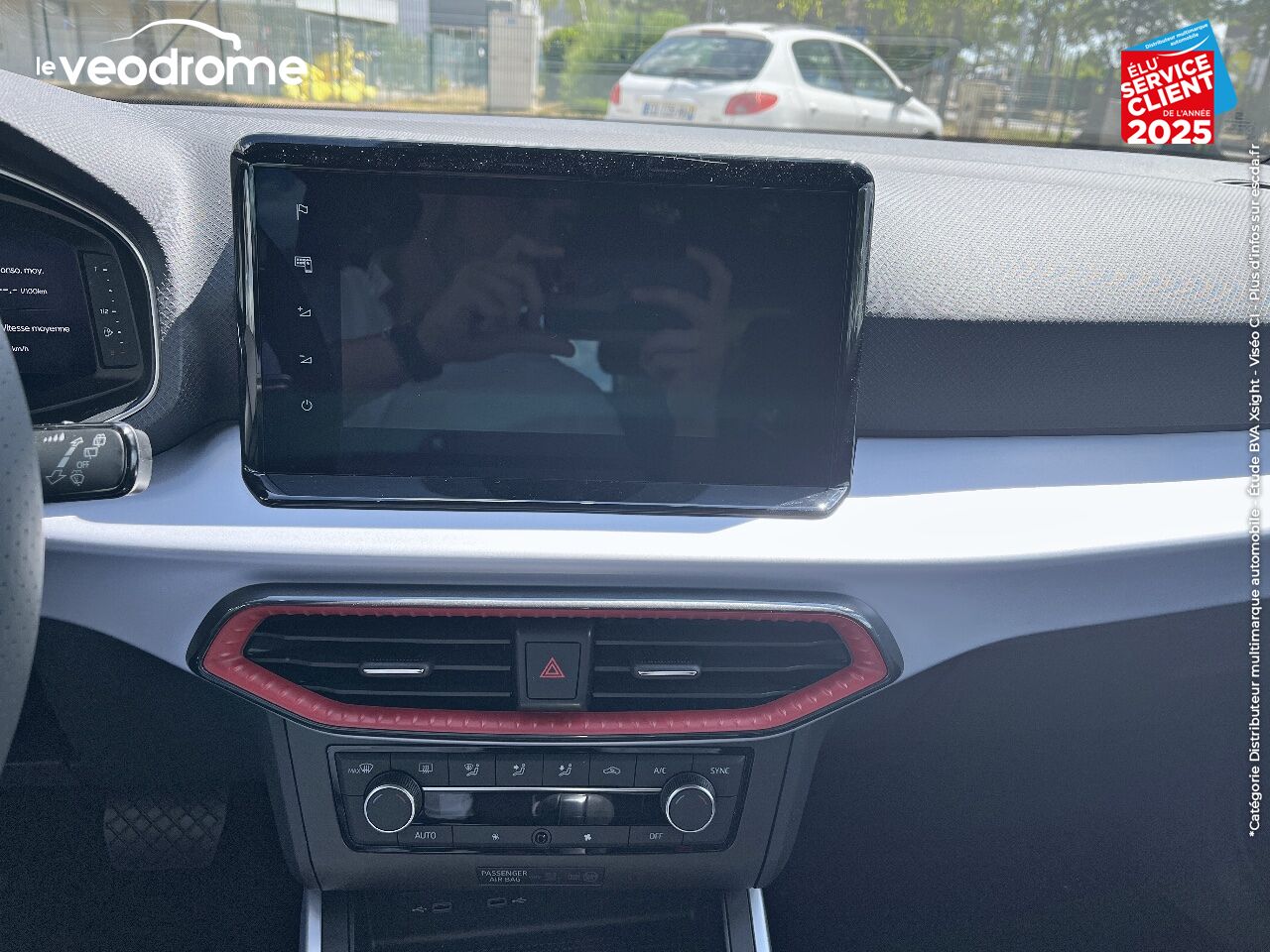 Véhicule d'occasion SEAT ARONA 1.0 TSI 110CH FR DSG7 chez Le Veodrome
