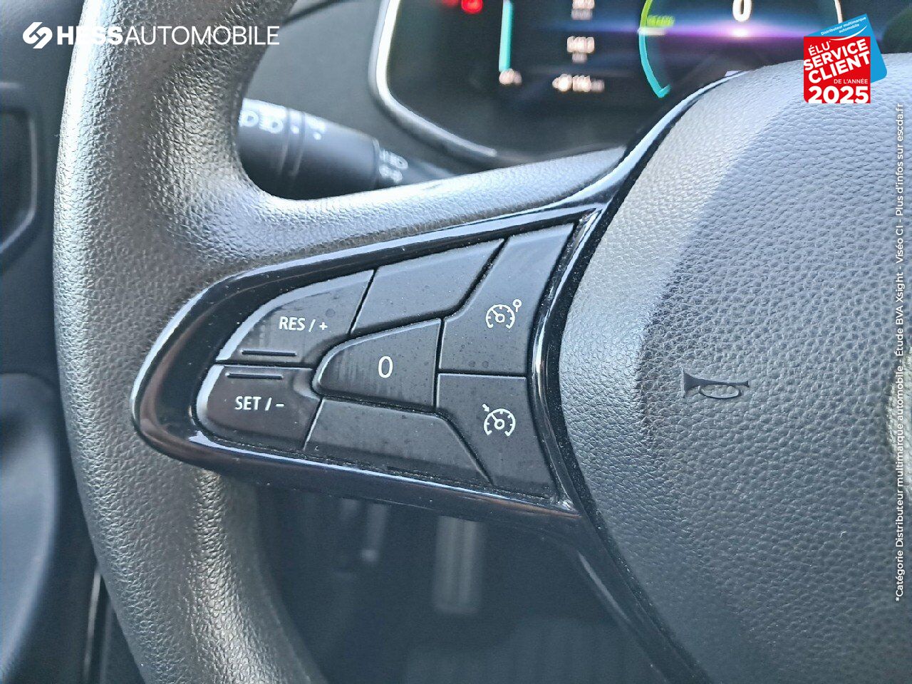 Véhicule d'occasion RENAULT ZOE LIFE CHARGE NORMALE R110 CARPLAY chez Toyota Thionville