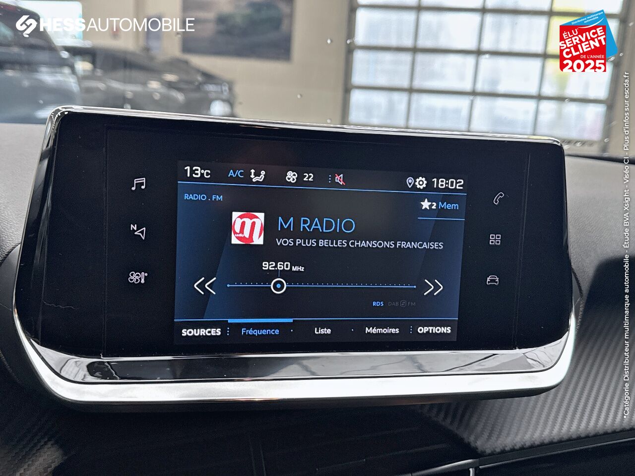 Véhicule d'occasion PEUGEOT 2008 1.2 PURETECH 100CH SS STYLE chez Toyota Thionville
