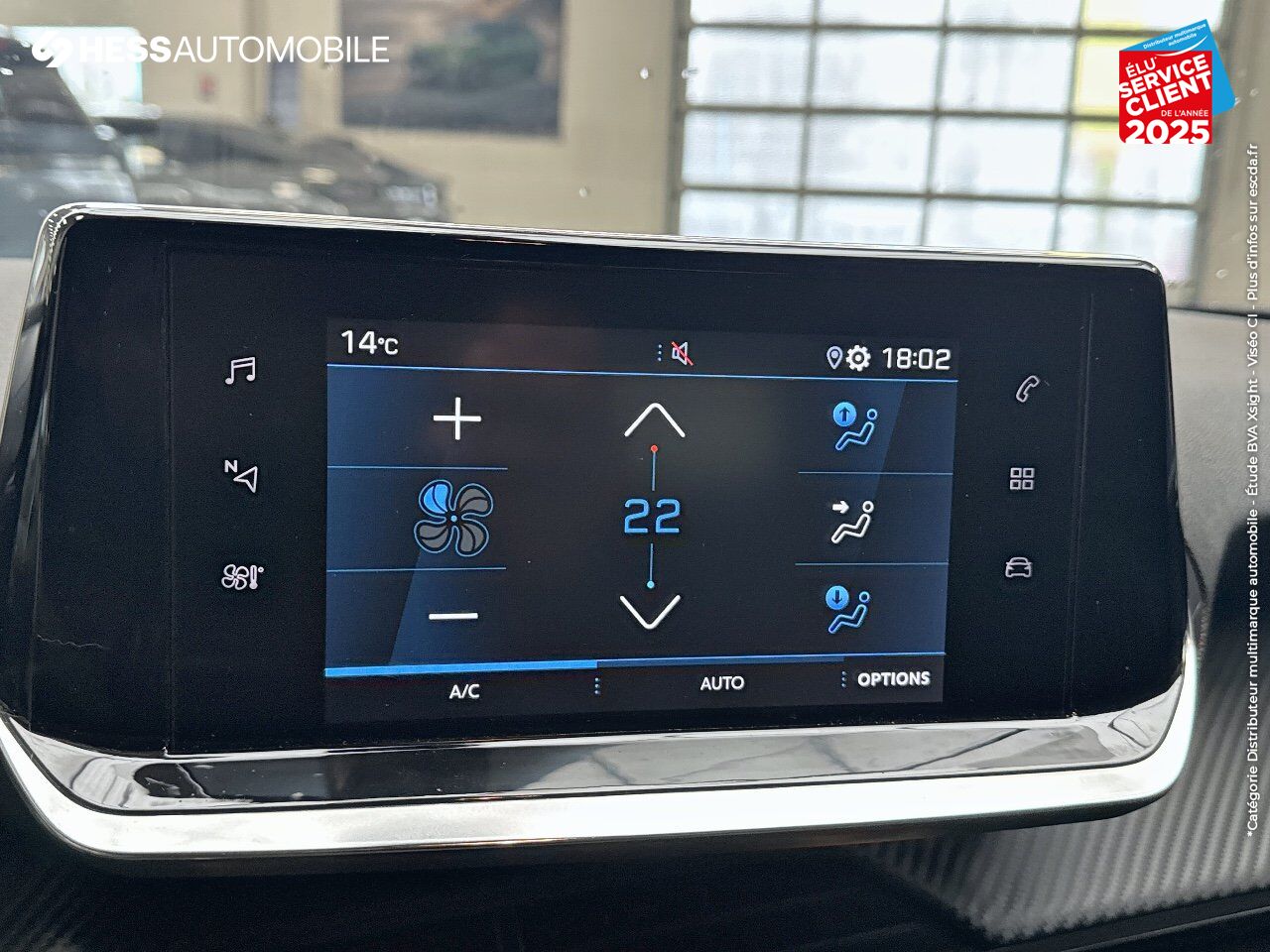 Véhicule d'occasion PEUGEOT 2008 1.2 PURETECH 100CH SS STYLE chez Toyota Thionville