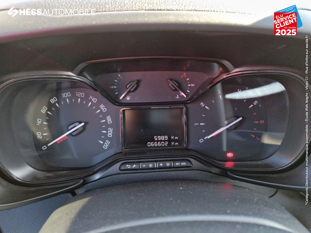 Véhicule d'occasion TOYOTA PROACE CITY MEDIUM 100 D-4D BUSINESS RC21 GPS CAMERA chez Toyota Verdun