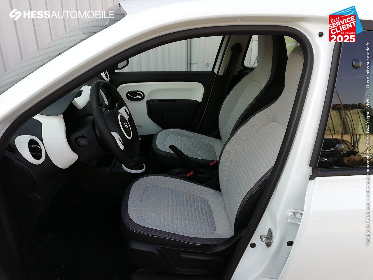 Véhicule d'occasion RENAULT TWINGO 1.0 SCE 65CH ZEN E6D-FULL chez Renault Saint-Louis