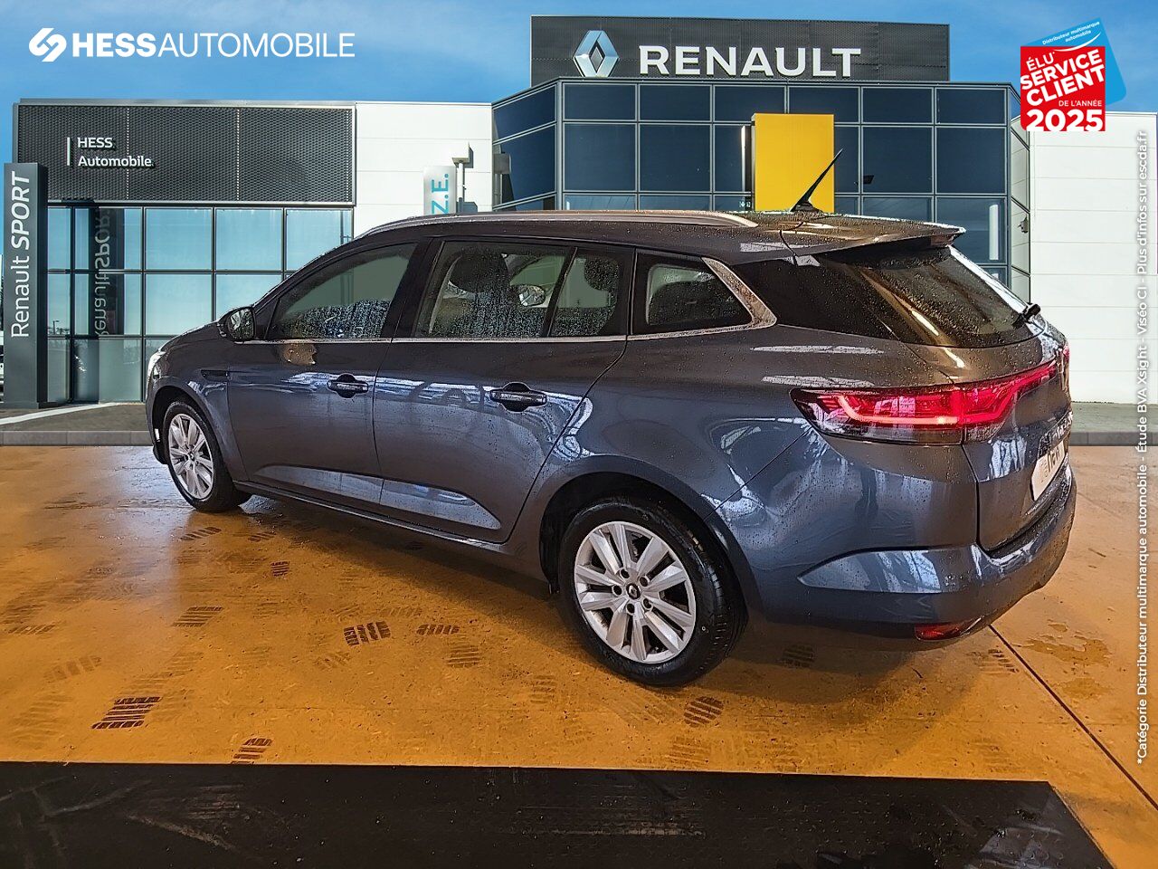 Véhicule d'occasion RENAULT MEGANE ESTATE 1.5 BLUE DCI 115CH BUSINESS EDC - 20 GPS CAMERA chez Dacia Mulhouse