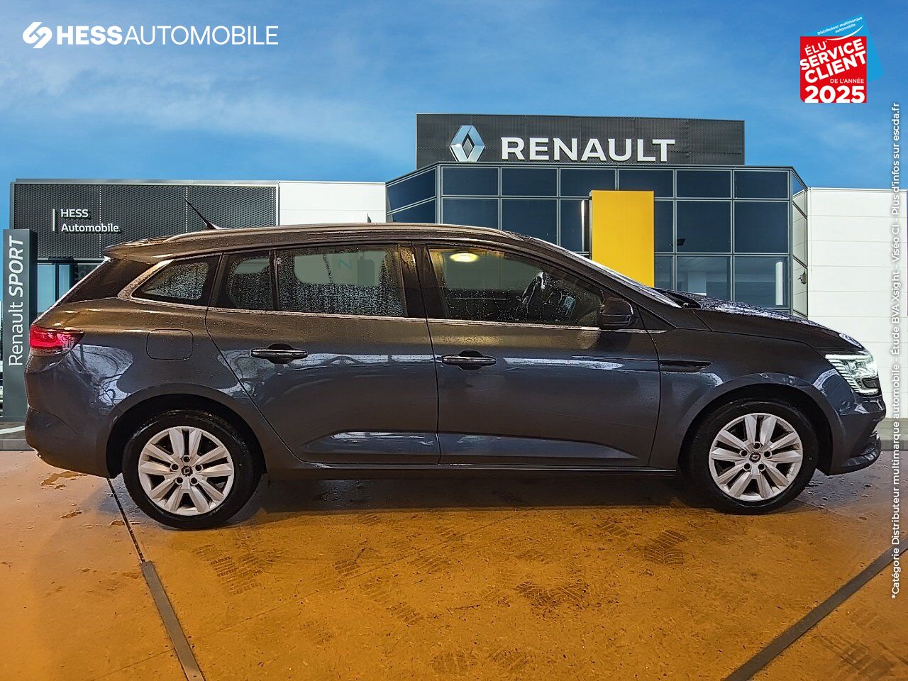 Véhicule d'occasion RENAULT MEGANE ESTATE 1.5 BLUE DCI 115CH BUSINESS EDC - 20 GPS CAMERA chez Dacia Mulhouse
