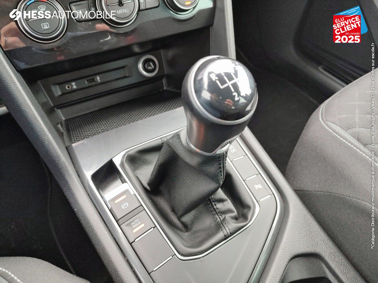 Véhicule d'occasion VOLKSWAGEN TIGUAN 2.0 TDI 150CH CONFORTLINE EURO6D-T SIEGES CHAUF GPS RADAR AV/AR chez Toyota Thionville