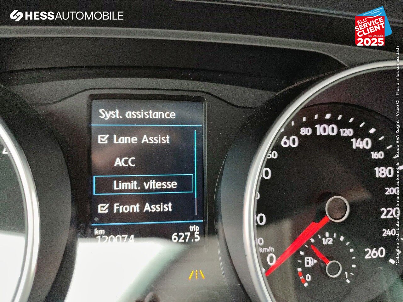 Véhicule d'occasion VOLKSWAGEN TIGUAN 2.0 TDI 150CH CONFORTLINE EURO6D-T SIEGES CHAUF GPS RADAR AV/AR chez Toyota Thionville