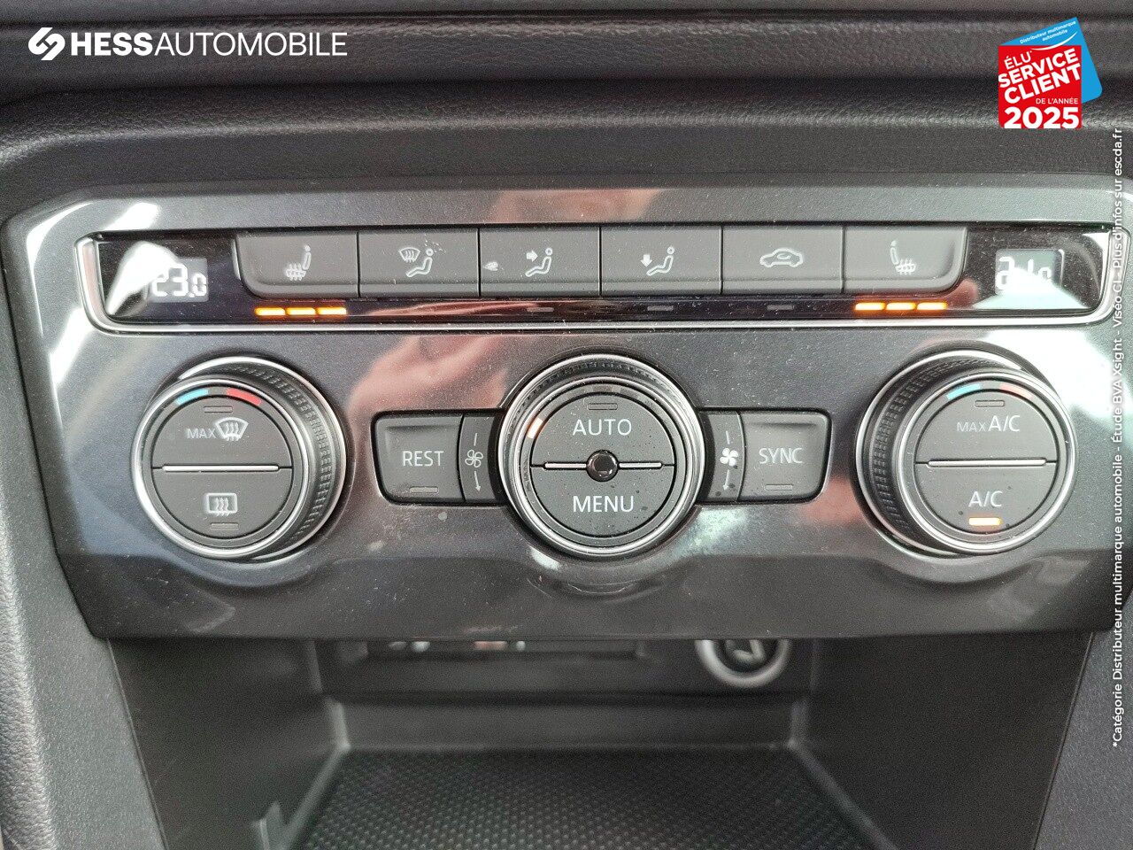 Véhicule d'occasion VOLKSWAGEN TIGUAN 2.0 TDI 150CH CONFORTLINE EURO6D-T SIEGES CHAUF GPS RADAR AV/AR chez Toyota Thionville