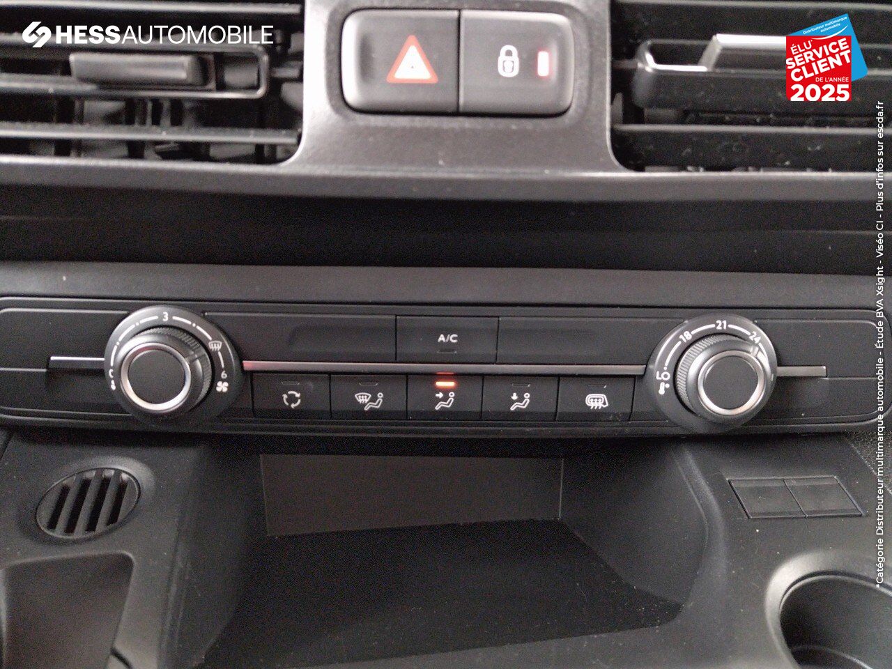 Véhicule d'occasion PEUGEOT PARTNER M 650KG BLUEHDI 100CH SS chez Dacia Montbéliard