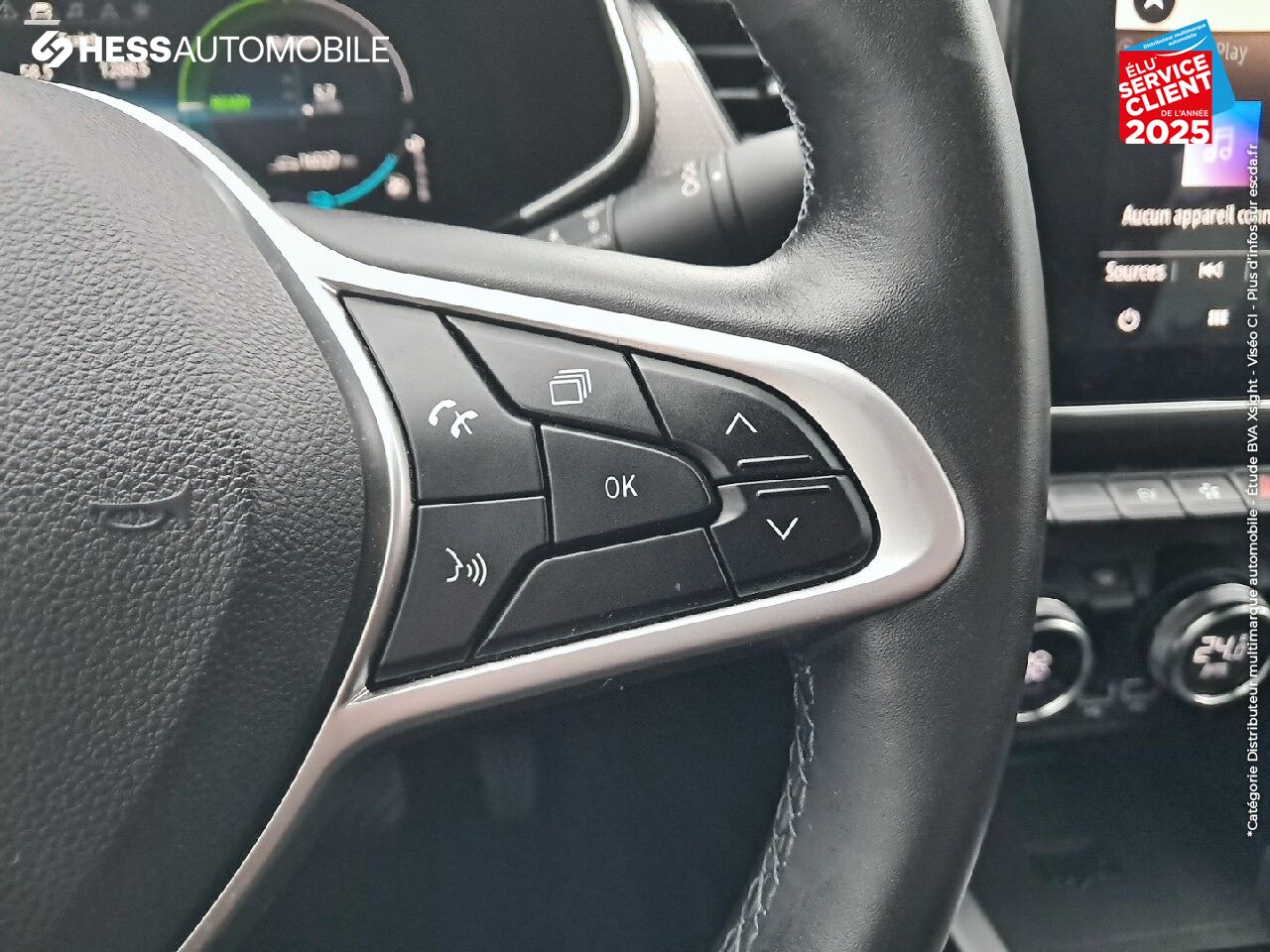 Véhicule d'occasion RENAULT ARKANA 1.6 E-TECH 145CH FULL HYBRID TECHNO -23 TOUVRANT GPS CAMERA chez Renault Saint-Louis