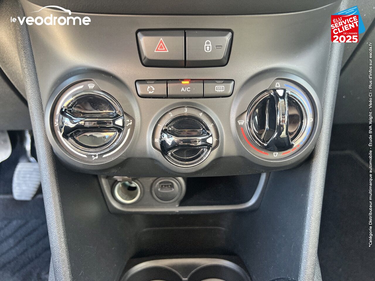 Véhicule d'occasion PEUGEOT 208 1.2 PURETECH 82CH E6.C ACTIVE 5P chez Le Veodrome