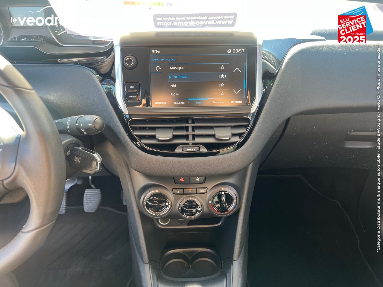 Véhicule d'occasion PEUGEOT 208 1.2 PURETECH 82CH E6.C ACTIVE 5P chez Le Veodrome