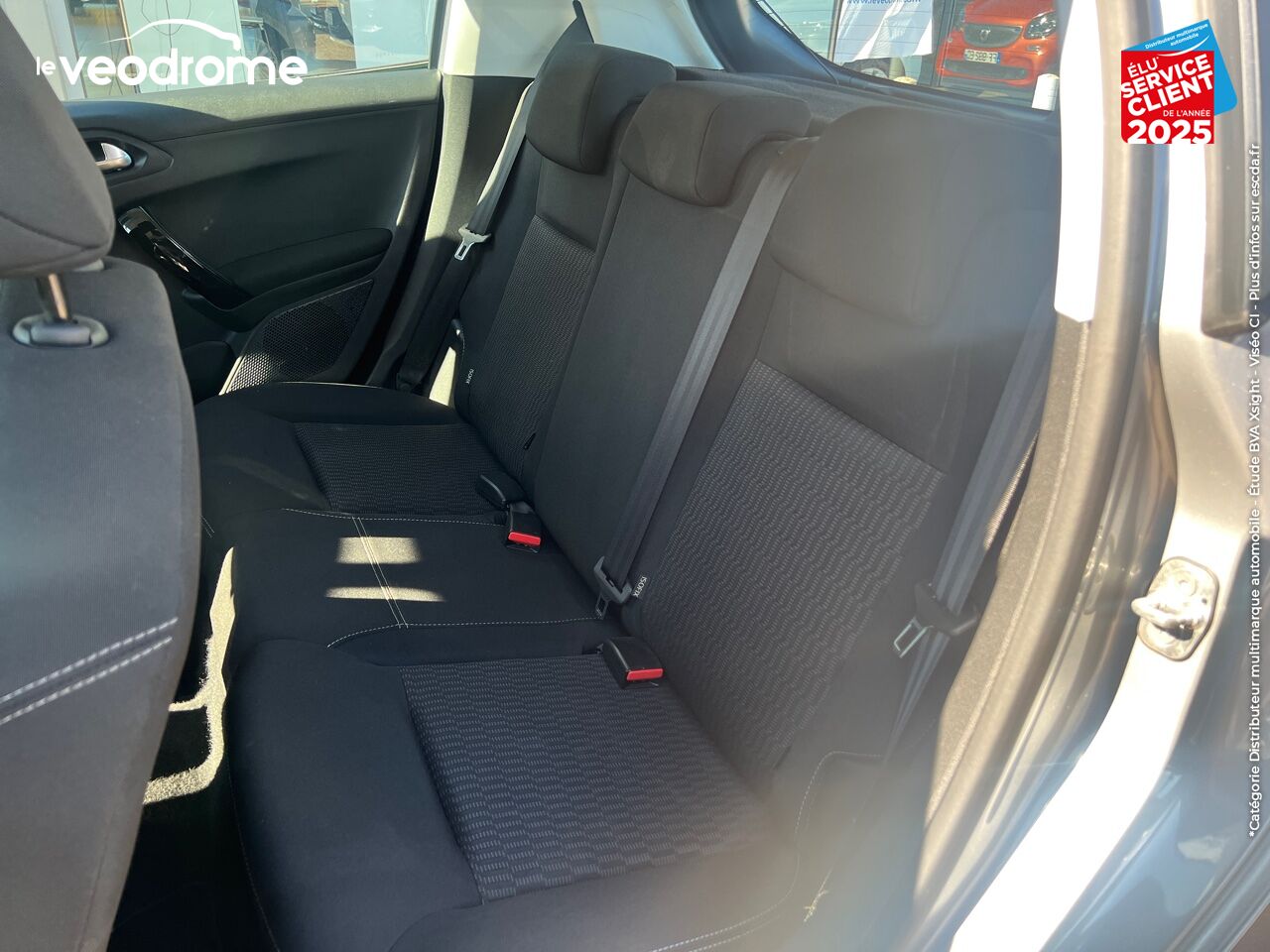 Véhicule d'occasion PEUGEOT 208 1.2 PURETECH 82CH E6.C ACTIVE 5P chez Le Veodrome