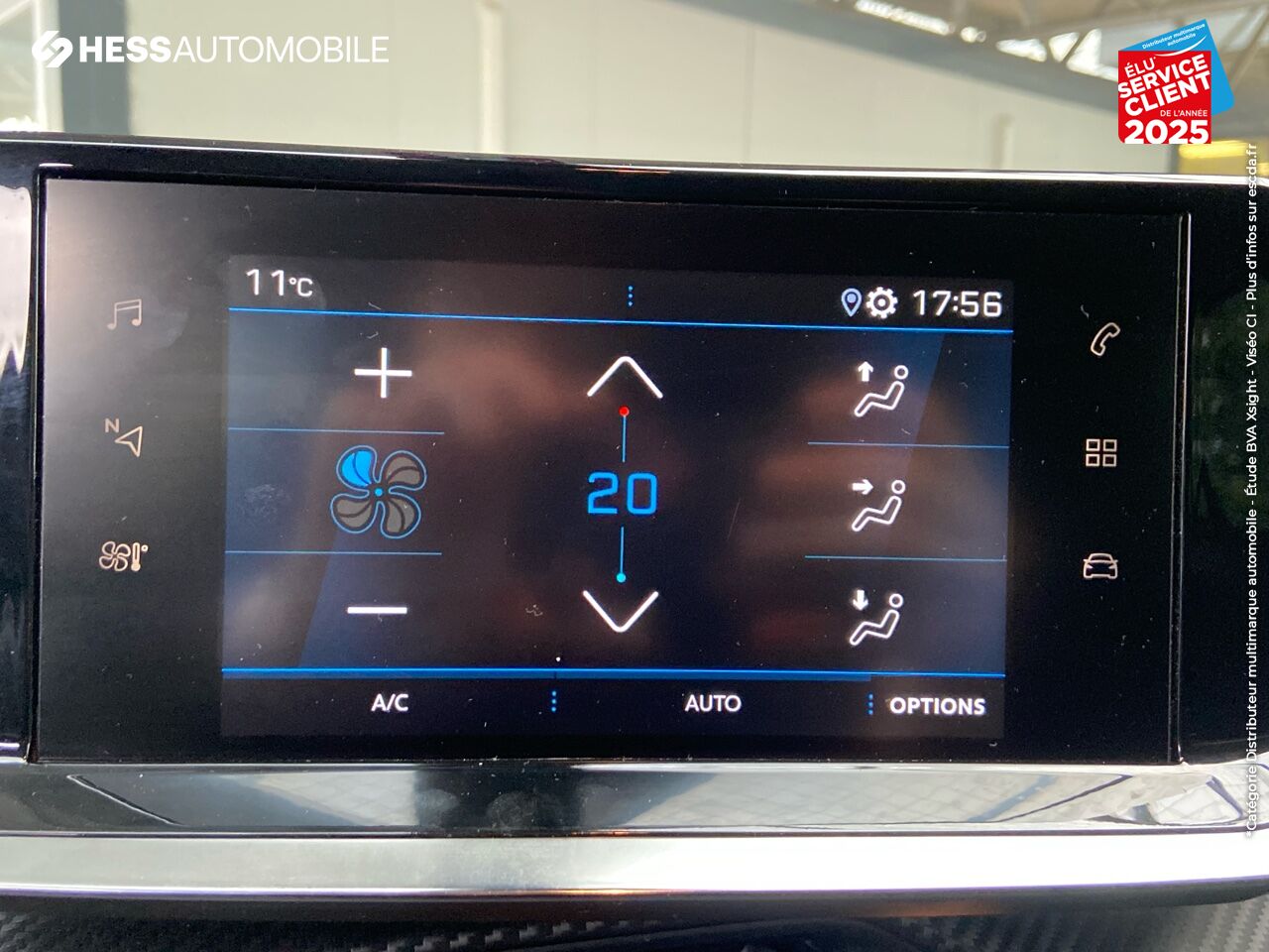Véhicule d'occasion PEUGEOT 2008 1.2 PURETECH 130CH SS STYLE chez Peugeot Charleville