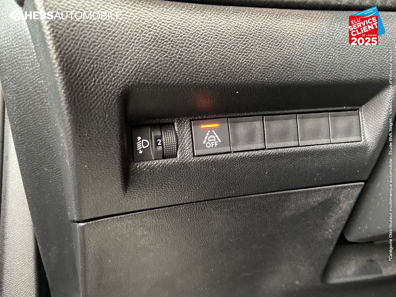 Véhicule d'occasion PEUGEOT 2008 1.2 PURETECH 130CH SS STYLE chez Peugeot Charleville