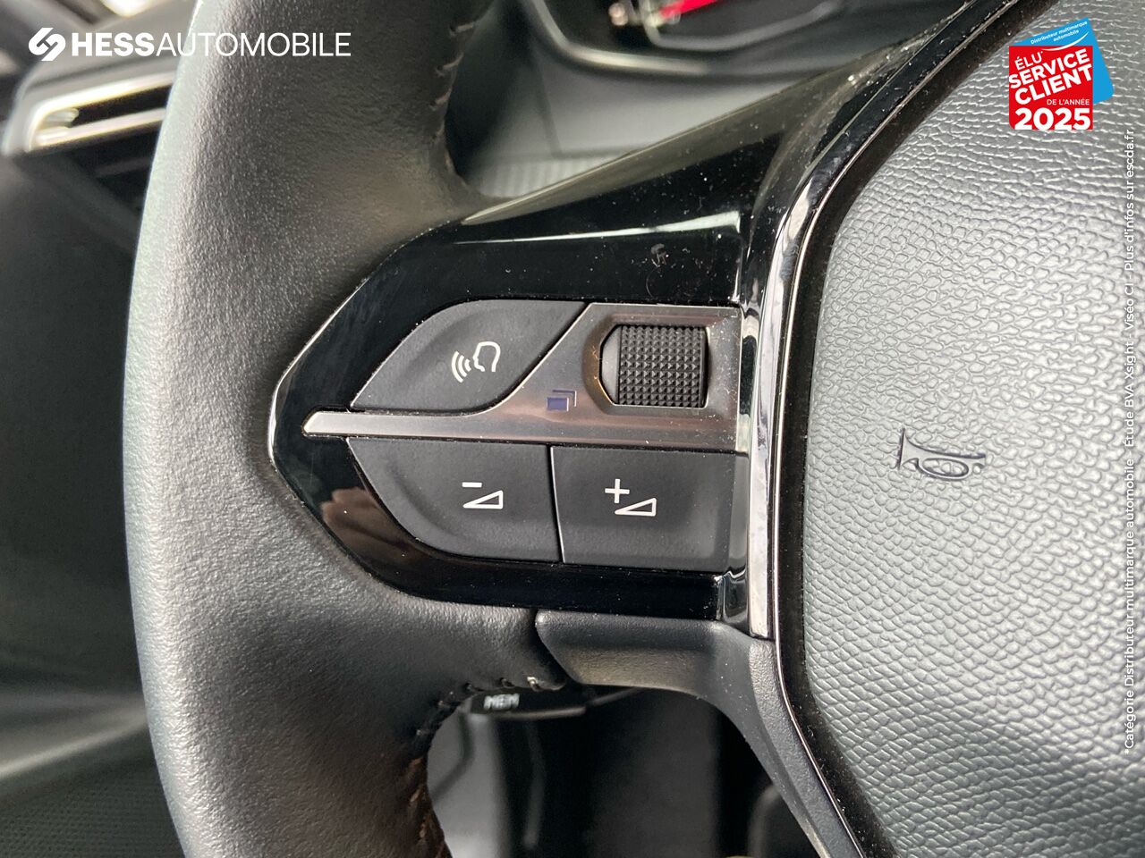 Véhicule d'occasion PEUGEOT 2008 1.2 PURETECH 130CH SS STYLE chez Peugeot Charleville