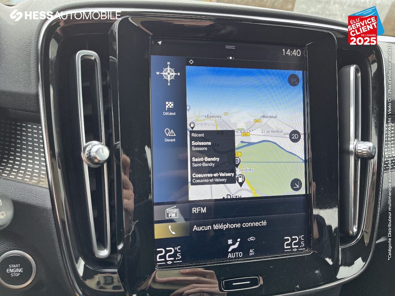 Véhicule d'occasion VOLVO XC40 D4 ADBLUE AWD 190CH R-DESIGN GEARTRONIC 8 GPS CAMERA ATTELAGE chez Volvo Epernay