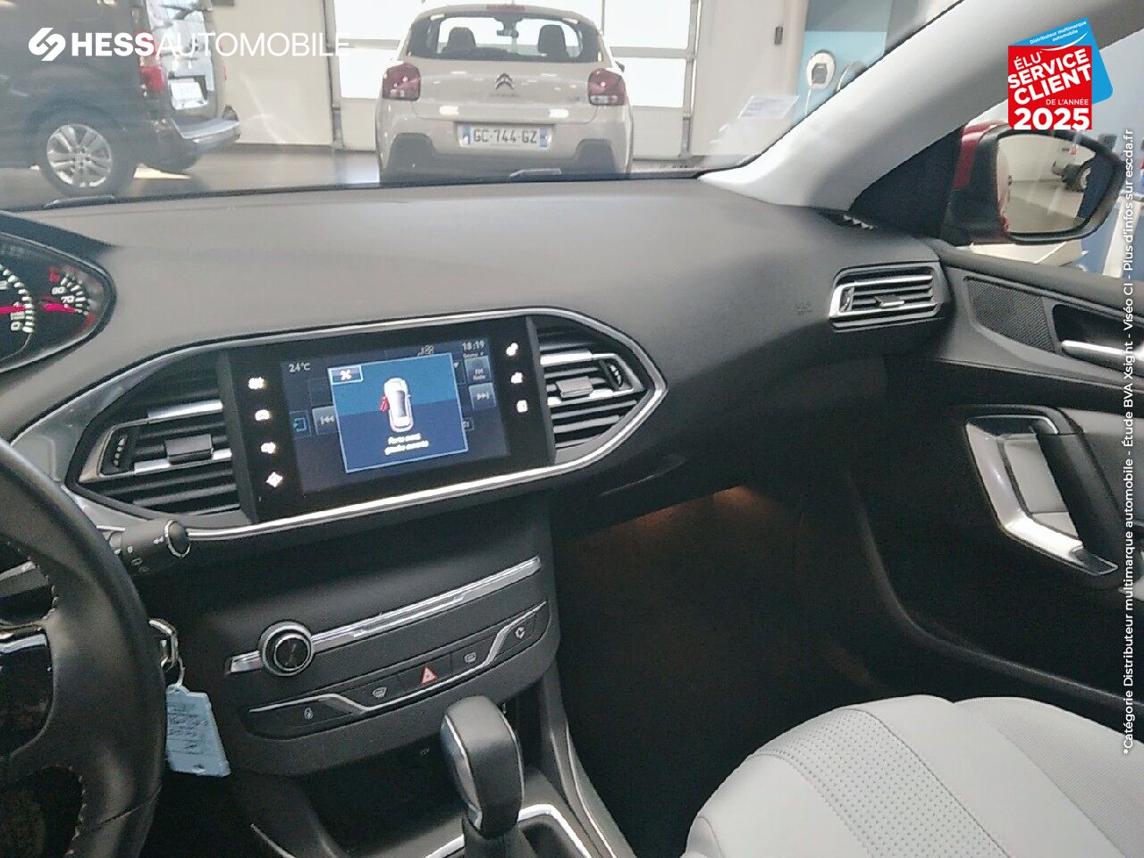 Véhicule d'occasion PEUGEOT 308 1.2 PURETECH 130CH ALLURE S/S EAT6 5P GPS CAMERA chez Peugeot Sedan