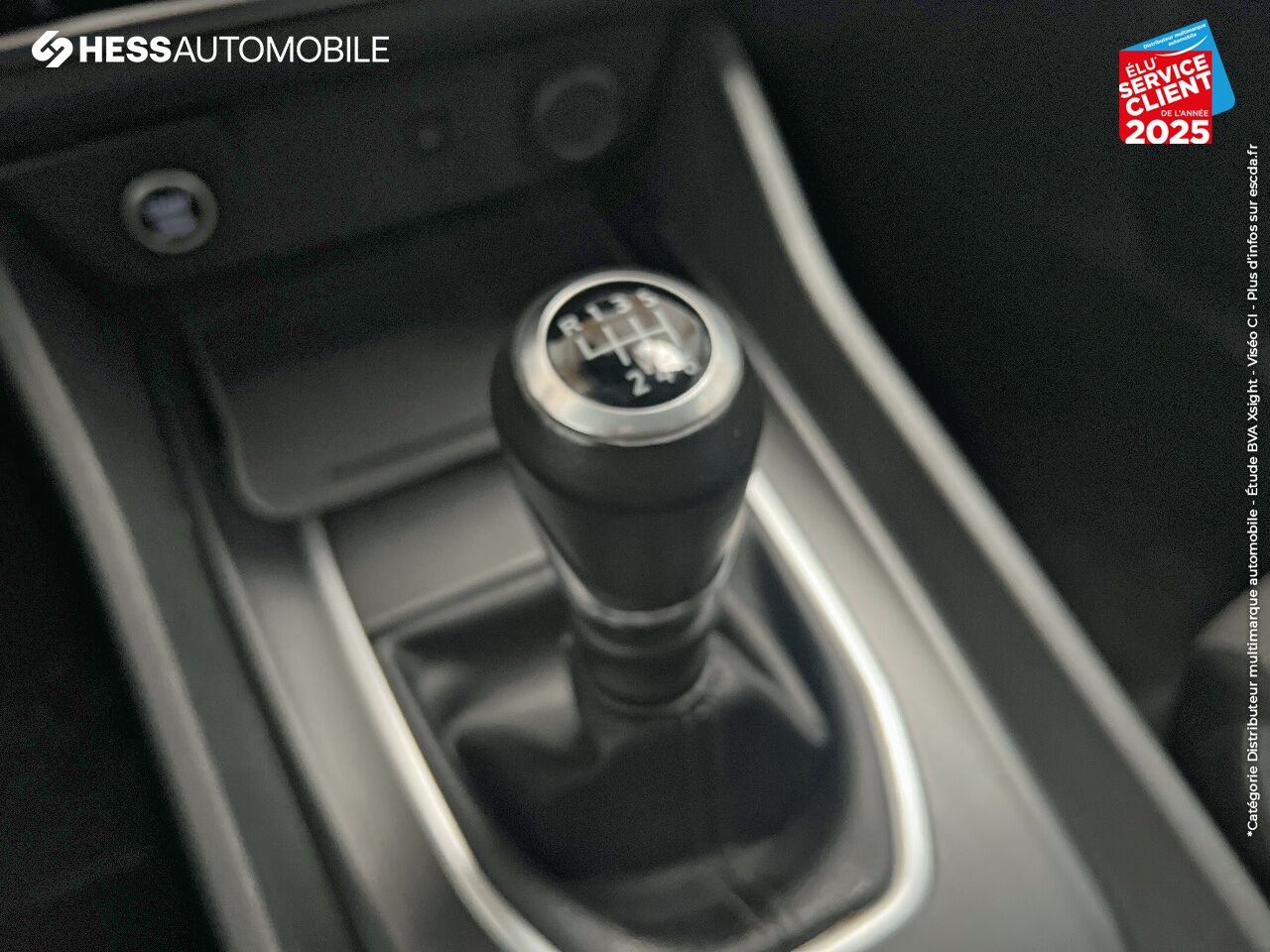 Véhicule d'occasion NISSAN QASHQAI 1.3 MILD HYBRID 140CH BUSINESS EDITION CAMERA chez Dacia Mulhouse