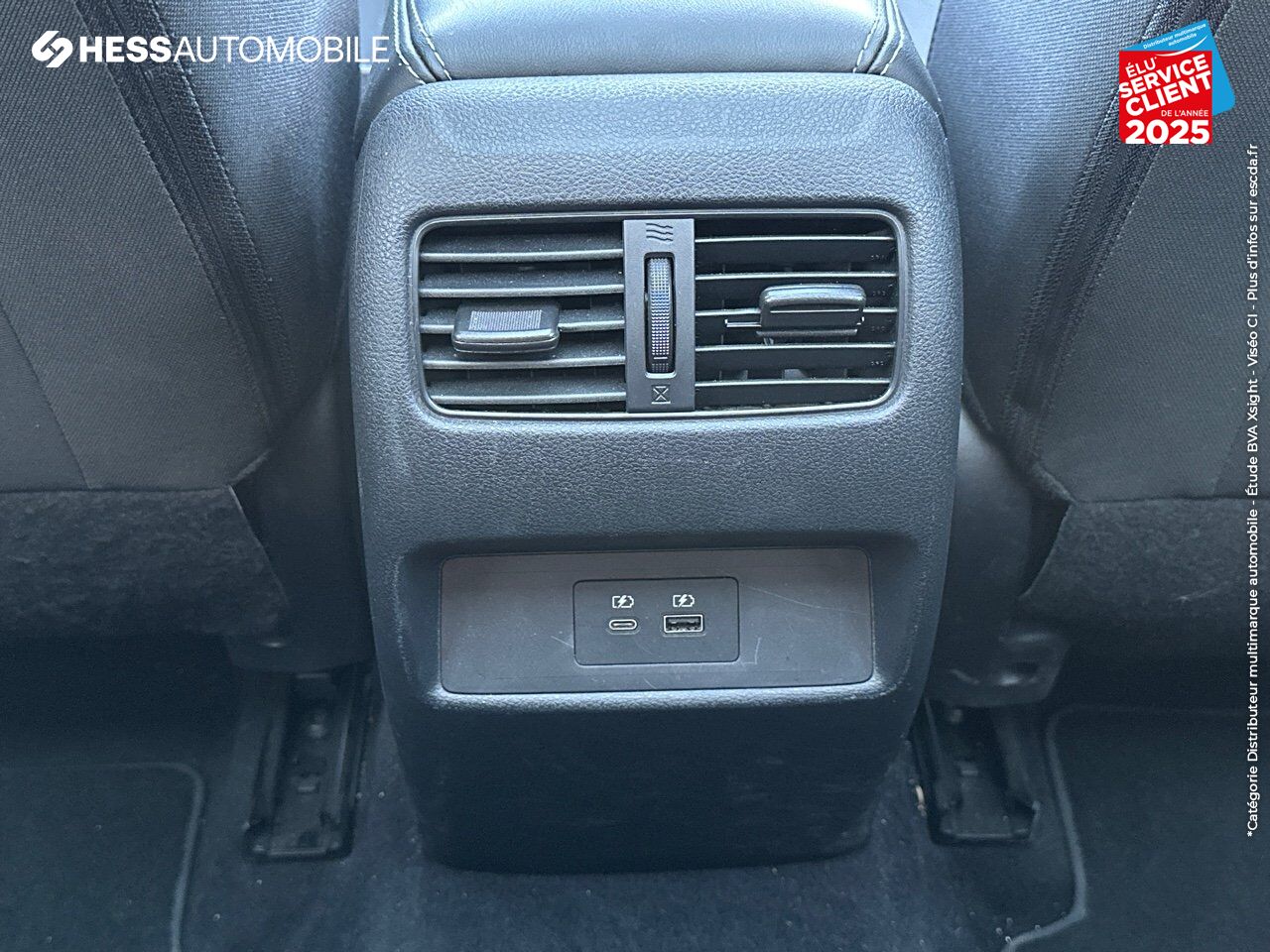 Véhicule d'occasion NISSAN QASHQAI 1.3 MILD HYBRID 158CH N-CONNECTA XTRONIC 2022 chez Nissan Qashqai occasion