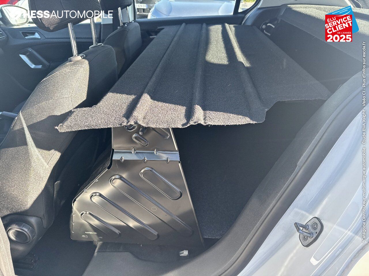 Véhicule d'occasion PEUGEOT 308 AFFAIRE 1.5 BLUEHDI 130CH S/S PREMIUM PACK 7CV GPS RADAR AR CARPLAY chez Toyota Thionville