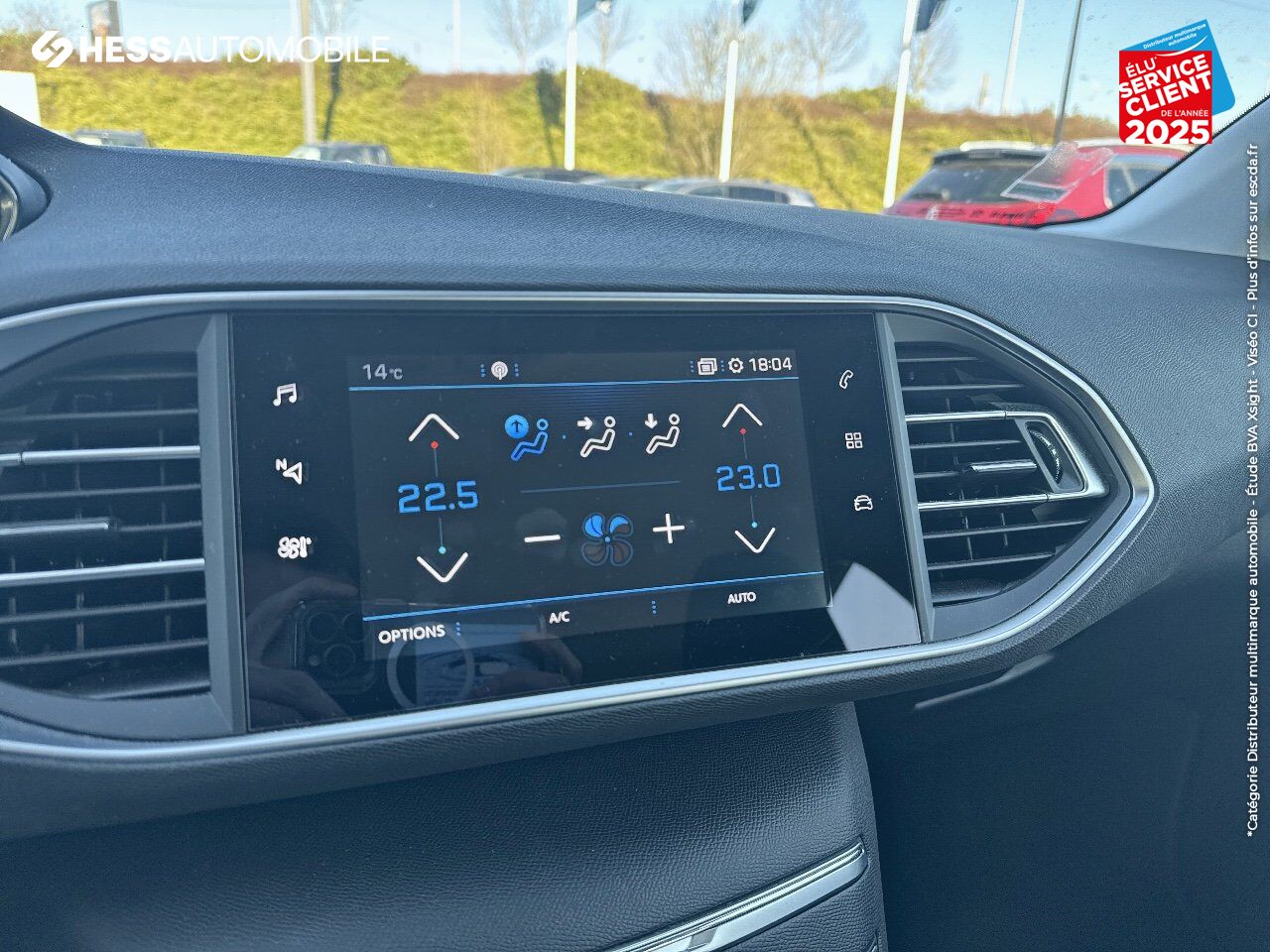 Véhicule d'occasion PEUGEOT 308 AFFAIRE 1.5 BLUEHDI 130CH S/S PREMIUM PACK 7CV GPS RADAR AR CARPLAY chez Toyota Thionville