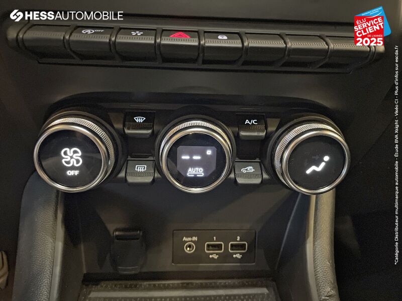 Véhicule d'occasion RENAULT CAPTUR 1.3 TCE 140CH FAP INTENS -21 GPS CAMERA chez Renault Colmar