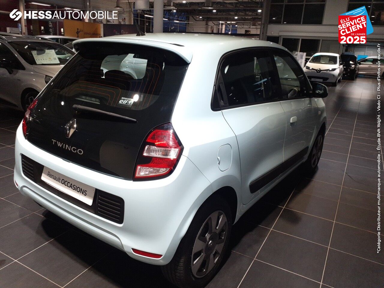 Véhicule d'occasion RENAULT TWINGO 1.0 SCE 70CH STOPSTART ZEN ECO chez Renault Montbéliard