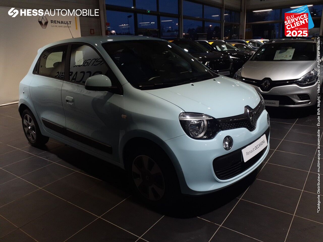 Véhicule d'occasion RENAULT TWINGO 1.0 SCE 70CH STOPSTART ZEN ECO chez Renault Montbéliard